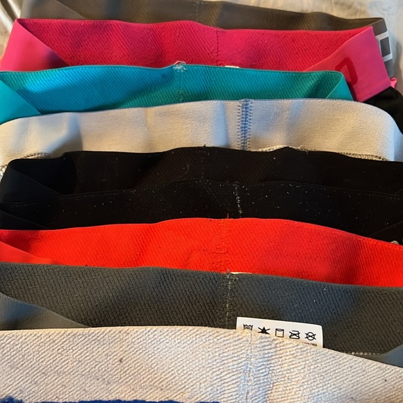Nike Pro XS Spankies / athletic shorts in GREAT pre-loved condition. Lot of 9 - Picture 10 of 10